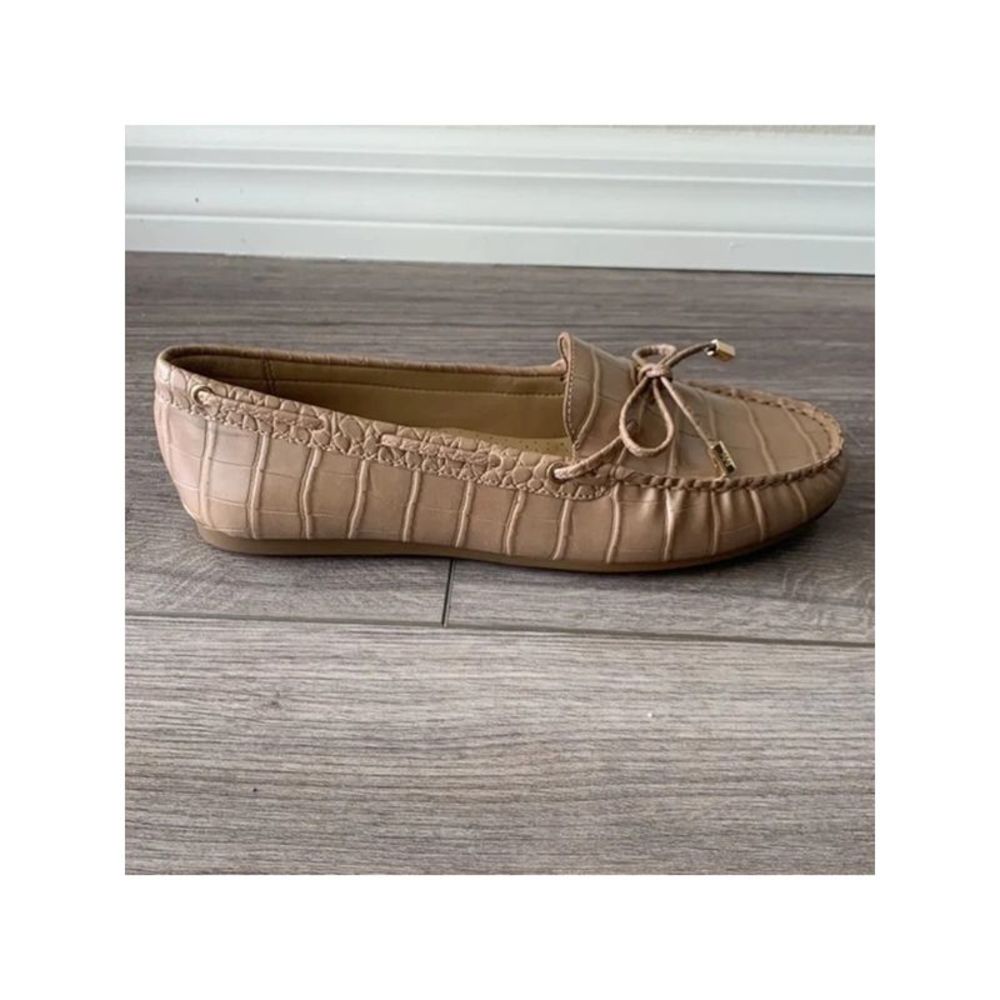 MICHAEL KORS Womens Beige Crocodile Sutton Round Toe Slip On Moccasins 8.5 M - Picture 1 of 4